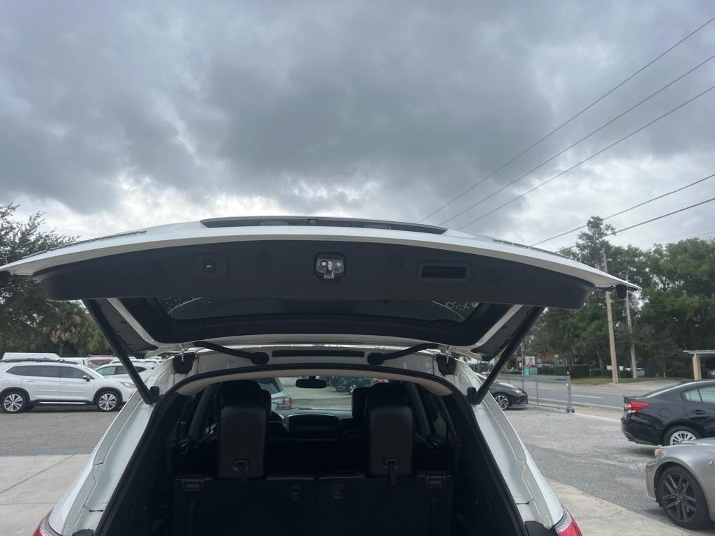 Nissan Pathfinder 2WD 4dr Platinum 2013