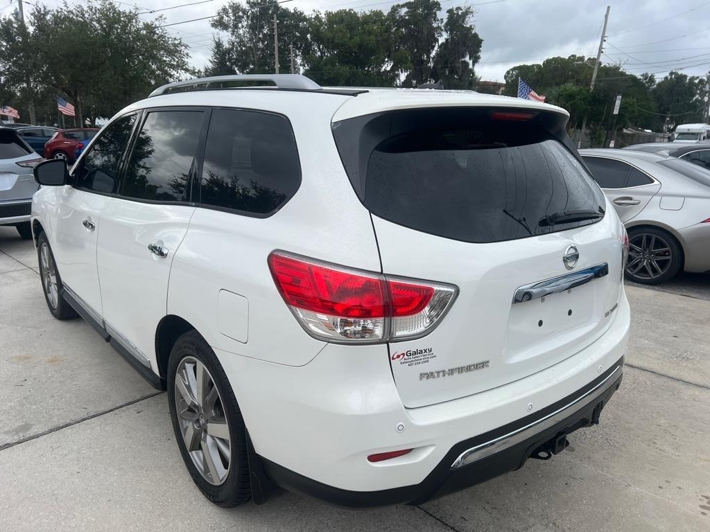 Nissan Pathfinder 2WD 4dr Platinum 2013