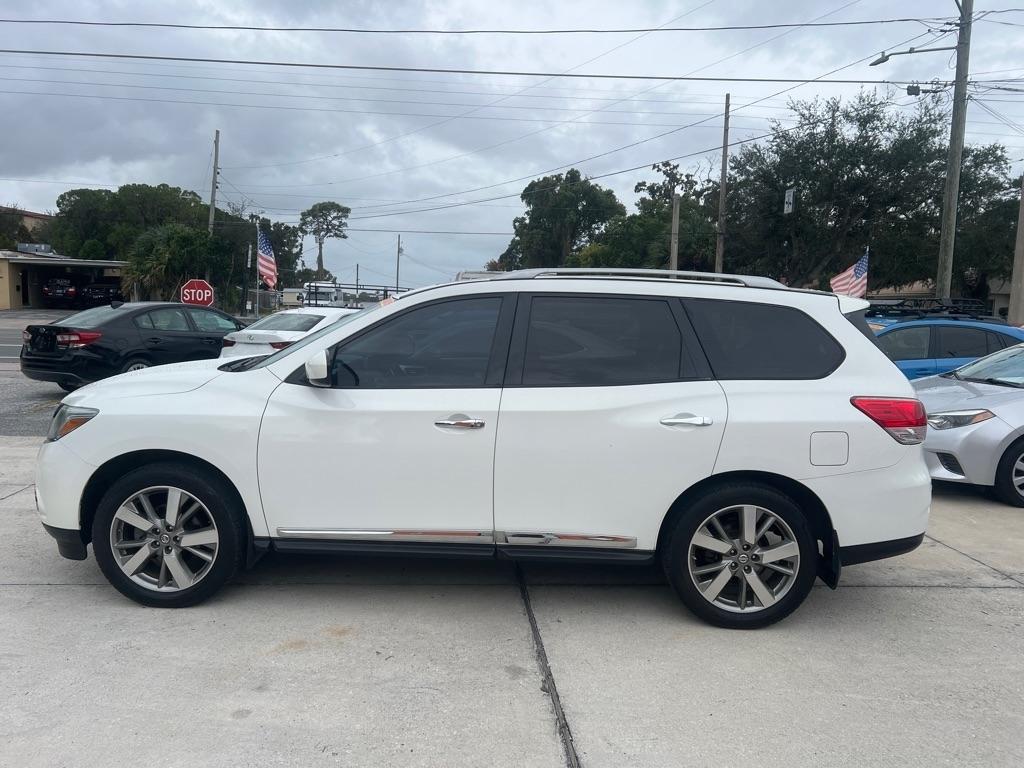 Nissan Pathfinder 2WD 4dr Platinum 2013