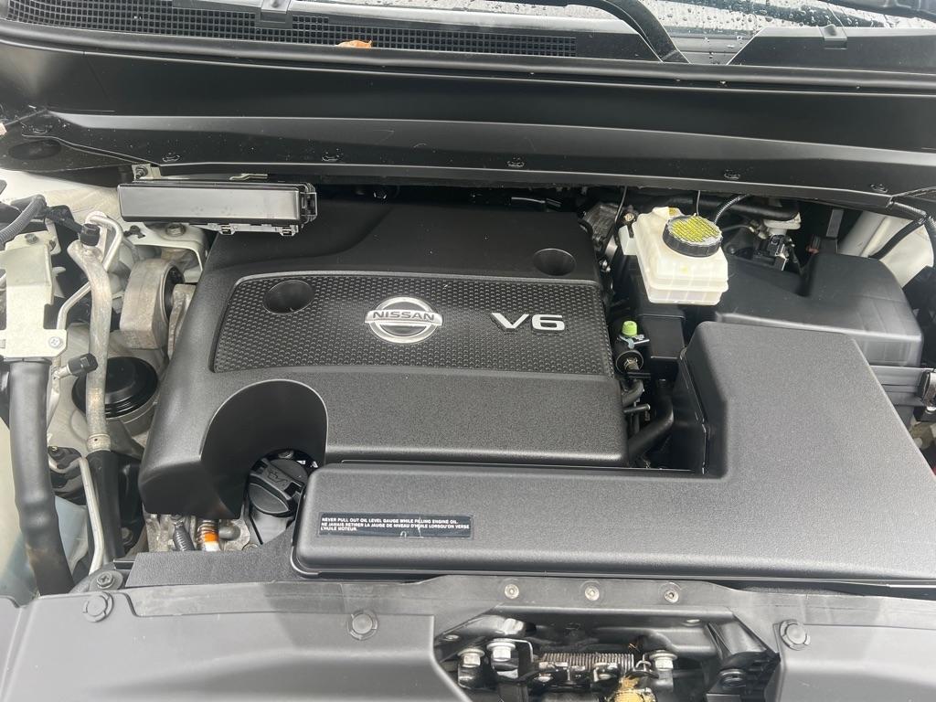 Nissan Pathfinder 2WD 4dr Platinum 2013