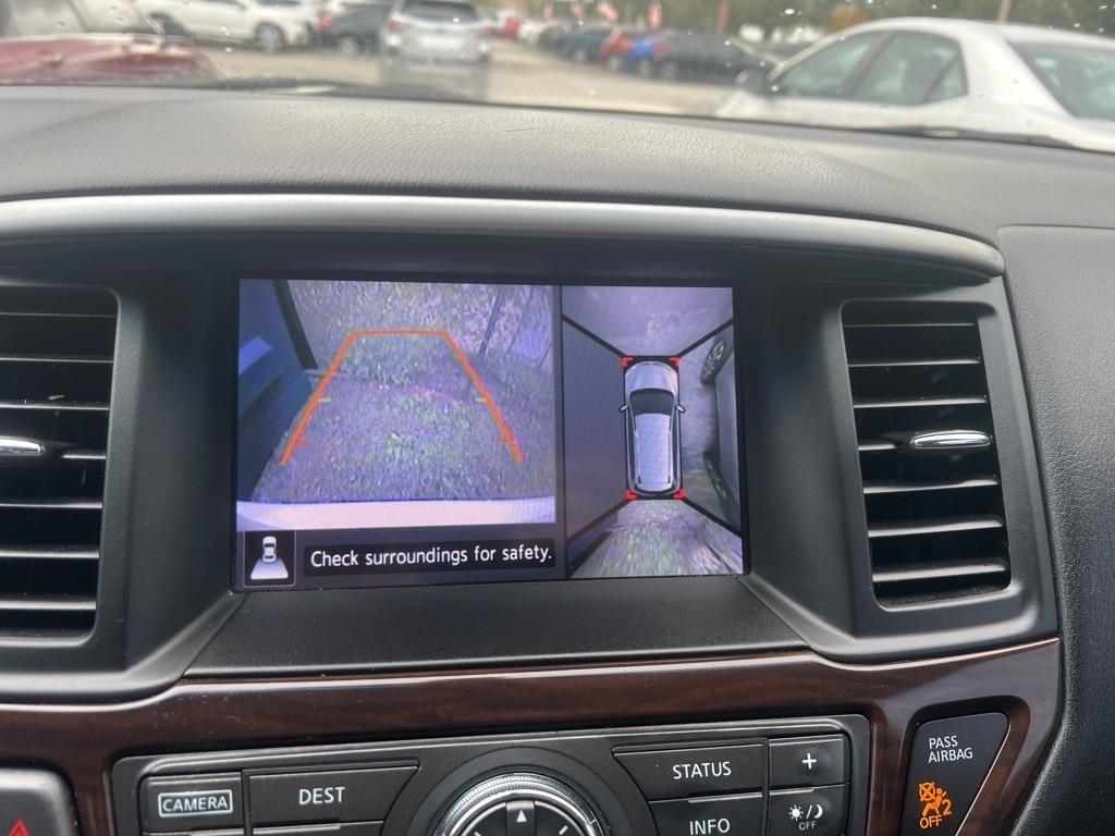 Nissan Pathfinder 2WD 4dr Platinum 2013