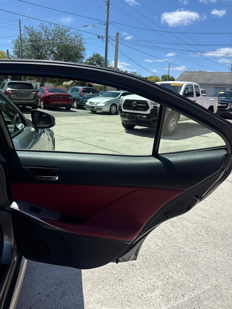 Lexus IS 250 4dr Sport Sdn RWD 2015