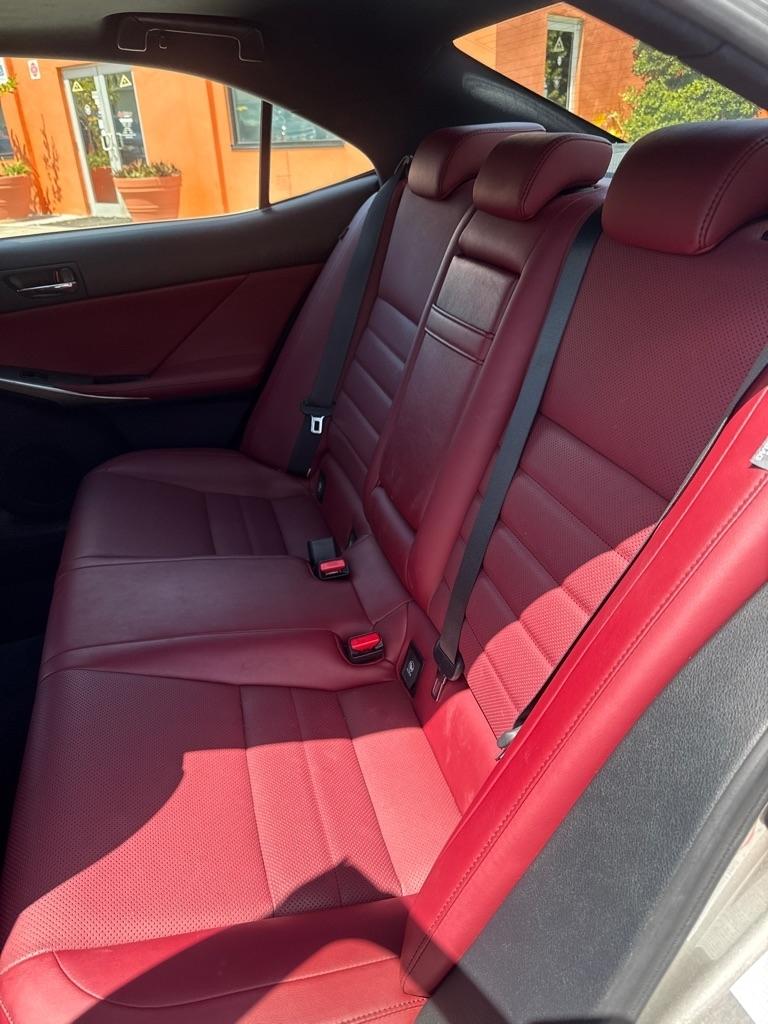 Lexus IS 250 4dr Sport Sdn RWD 2015