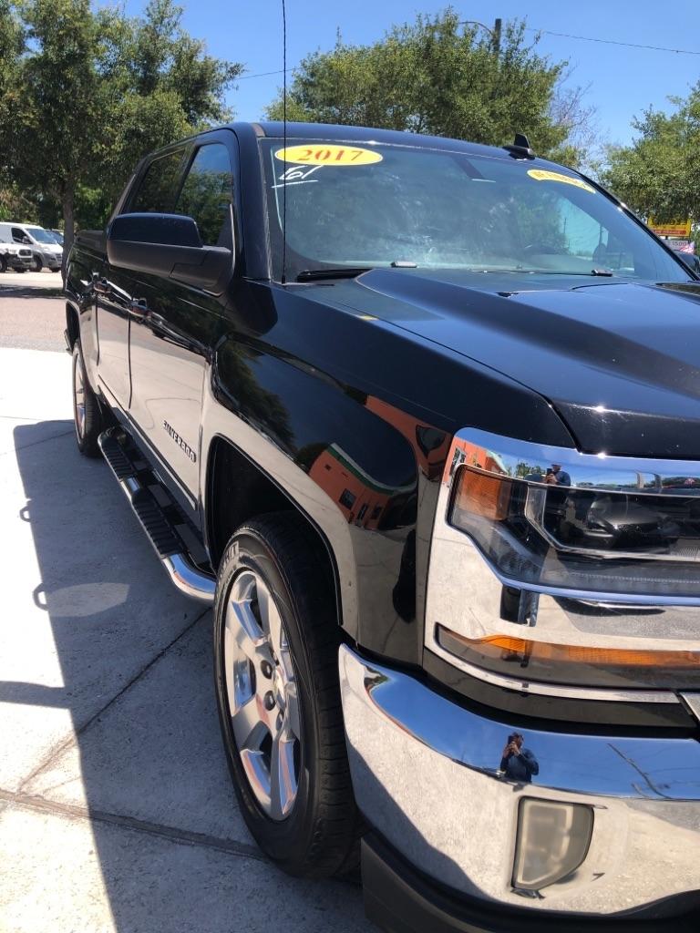 Chevrolet Silverado 1500 2WD Crew Cab 143.5" LT w/1LT 2017