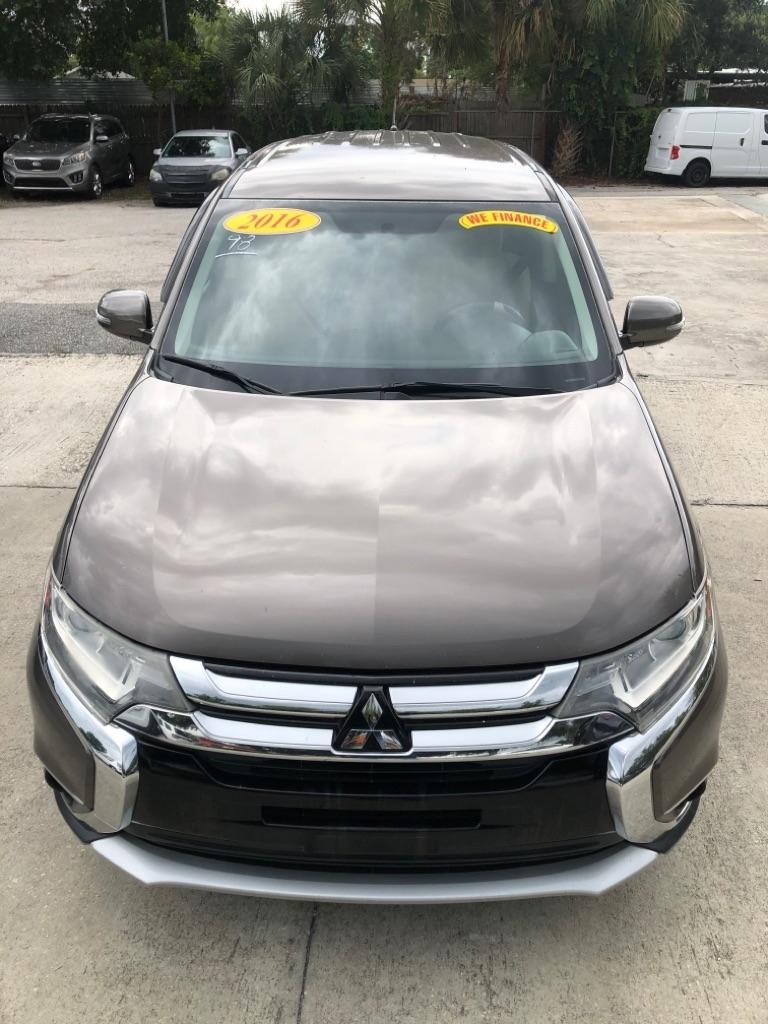 Mitsubishi Outlander 2WD 4dr SEL 2016