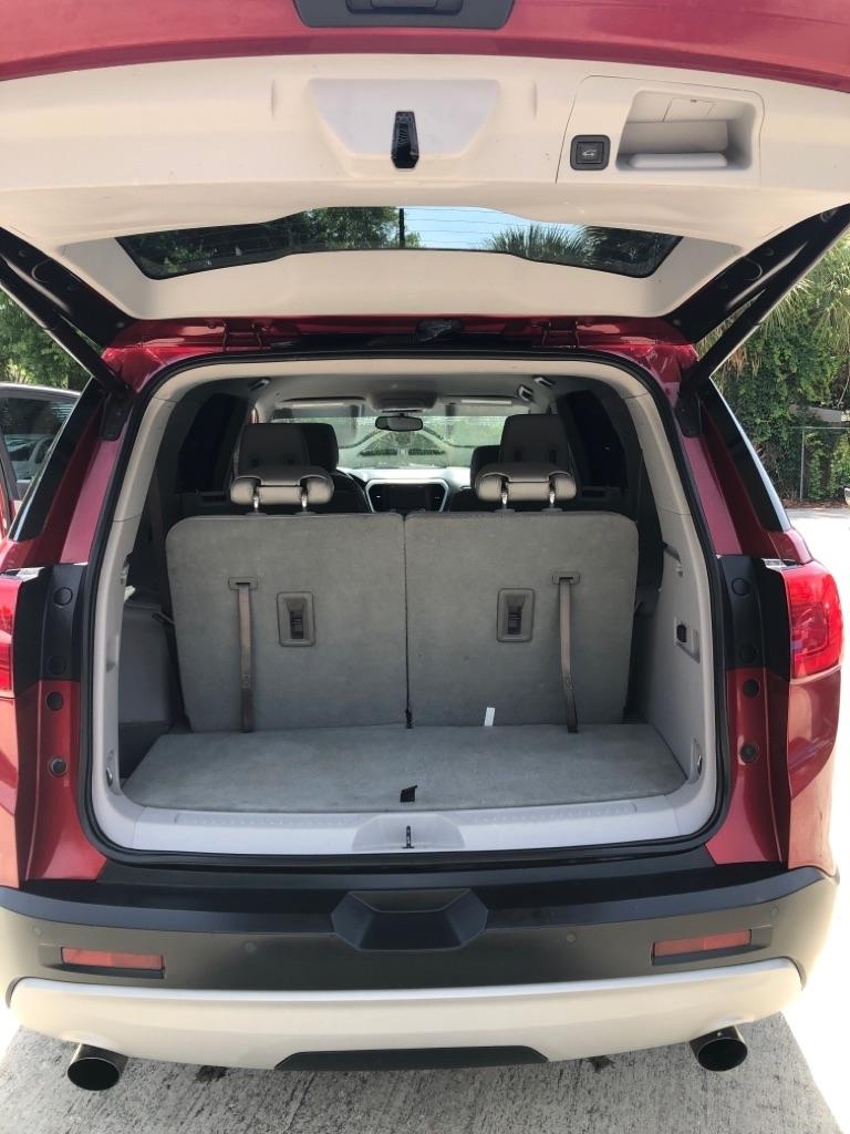 GMC Acadia FWD 4dr SLT w/SLT-1 2019