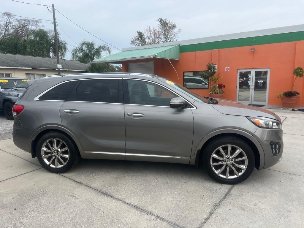 Kia Sorento FWD 4dr 3.3L SXL 2016