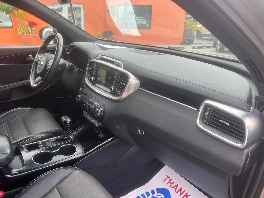 Kia Sorento FWD 4dr 3.3L SXL 2016