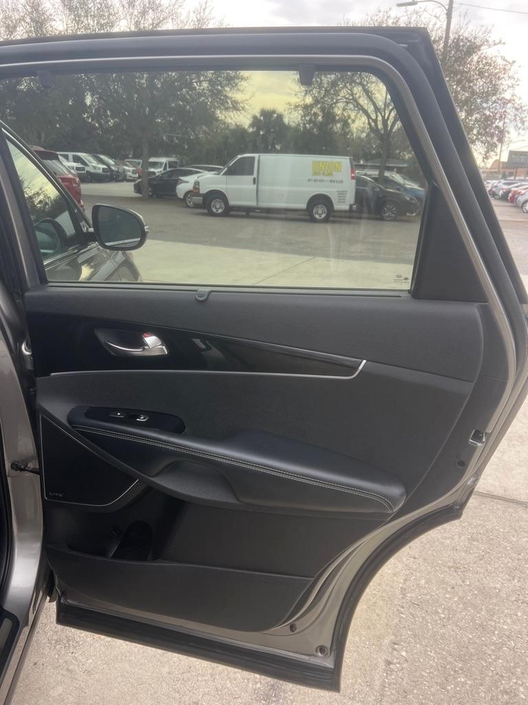 Kia Sorento FWD 4dr 3.3L SXL 2016