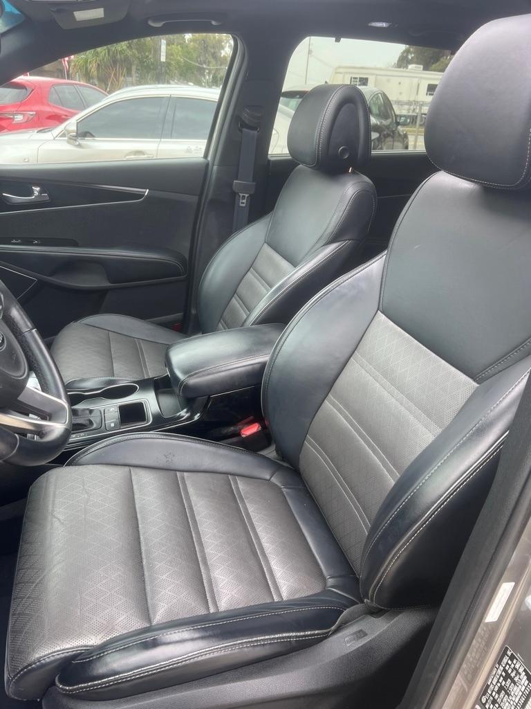 Kia Sorento FWD 4dr 3.3L SXL 2016