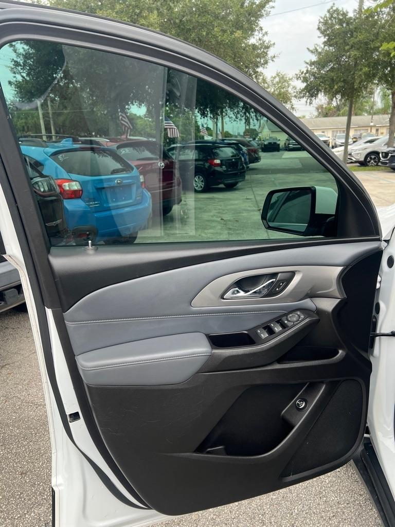 Chevrolet Traverse FWD 4dr LT Cloth w/1LT 2019