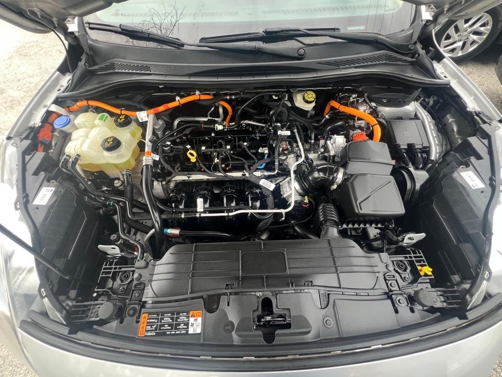 Ford Escape Titanium Hybrid FWD 2020