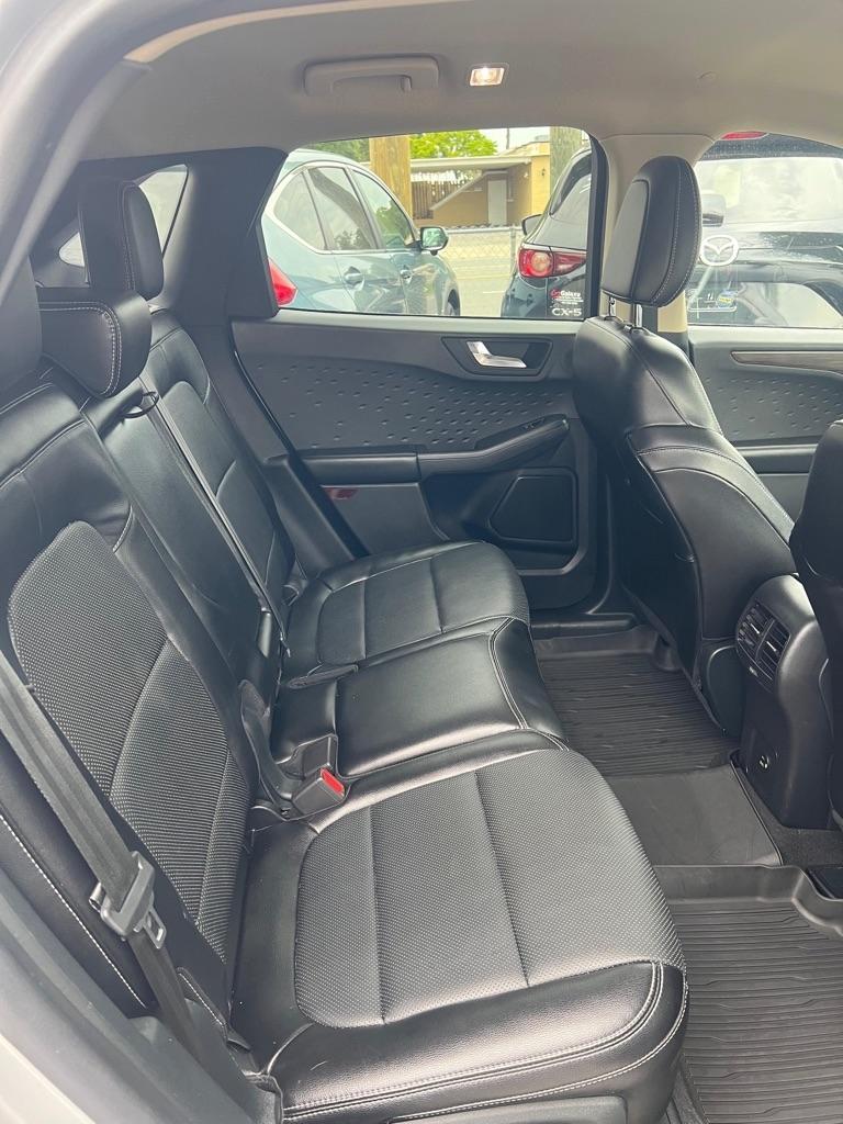 Ford Escape Titanium Hybrid FWD 2020
