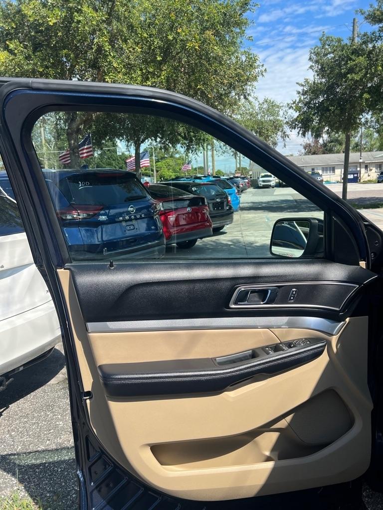 Ford Explorer XLT FWD 2017