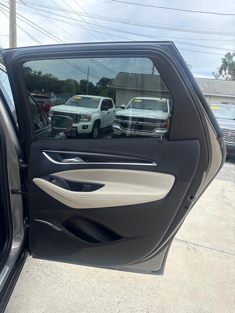 Buick Enclave FWD 4dr Premium 2018