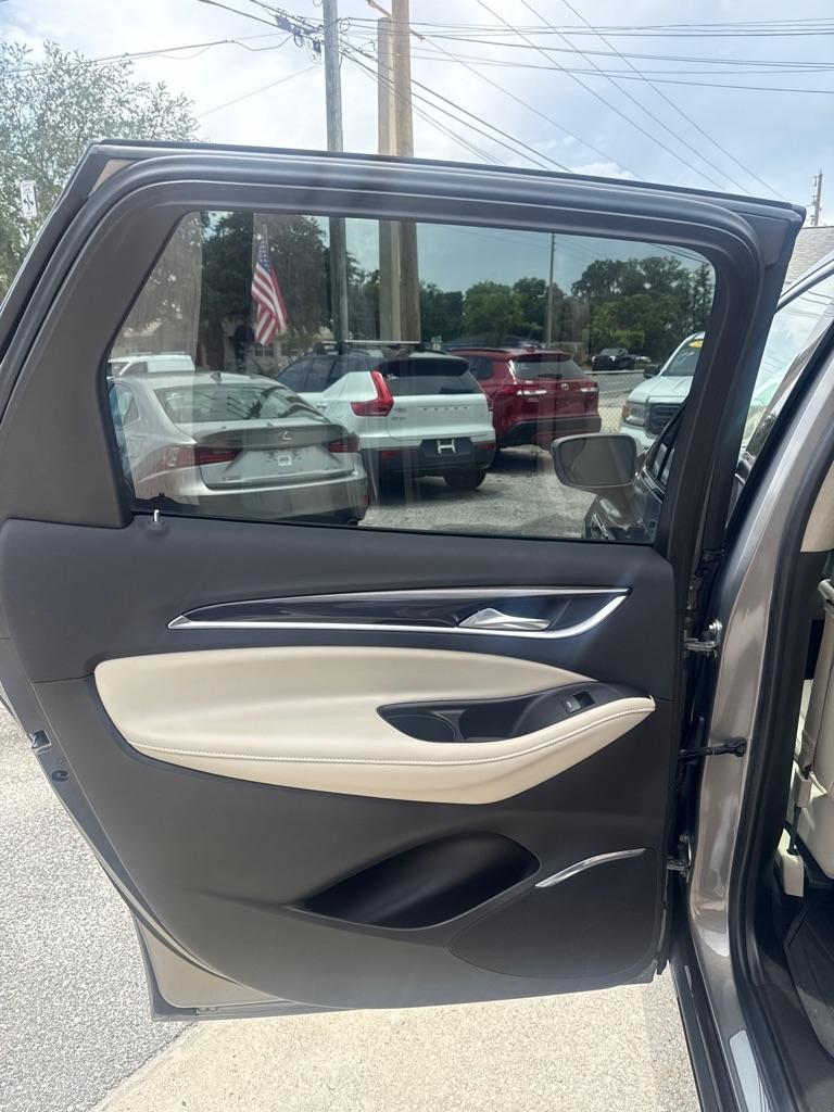 Buick Enclave FWD 4dr Premium 2018