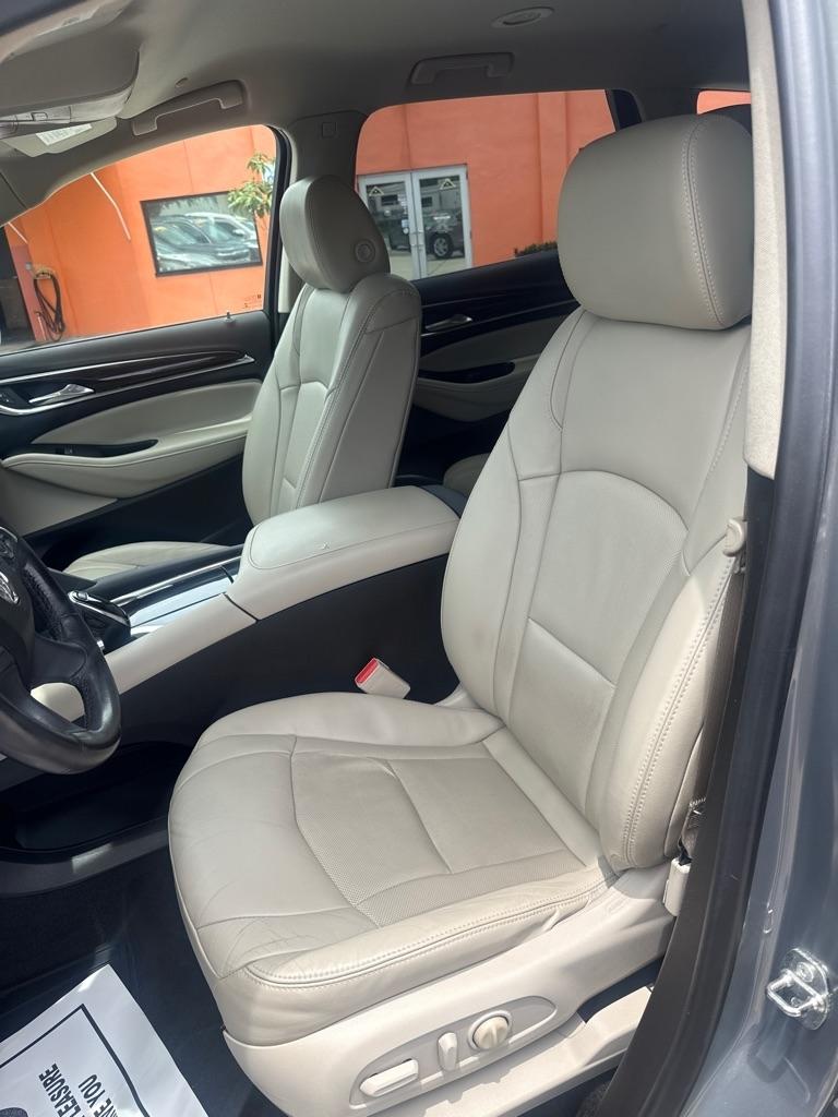 Buick Enclave FWD 4dr Premium 2018