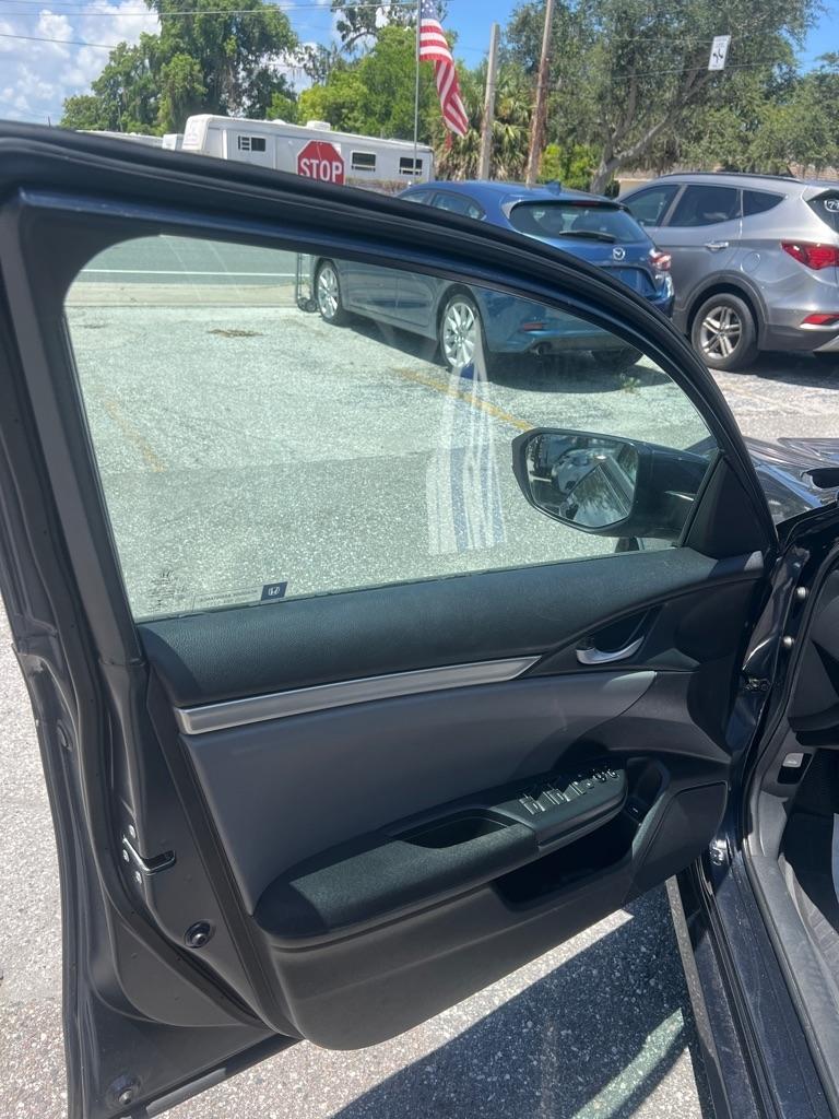 Honda Civic Sedan 4dr CVT LX 2016