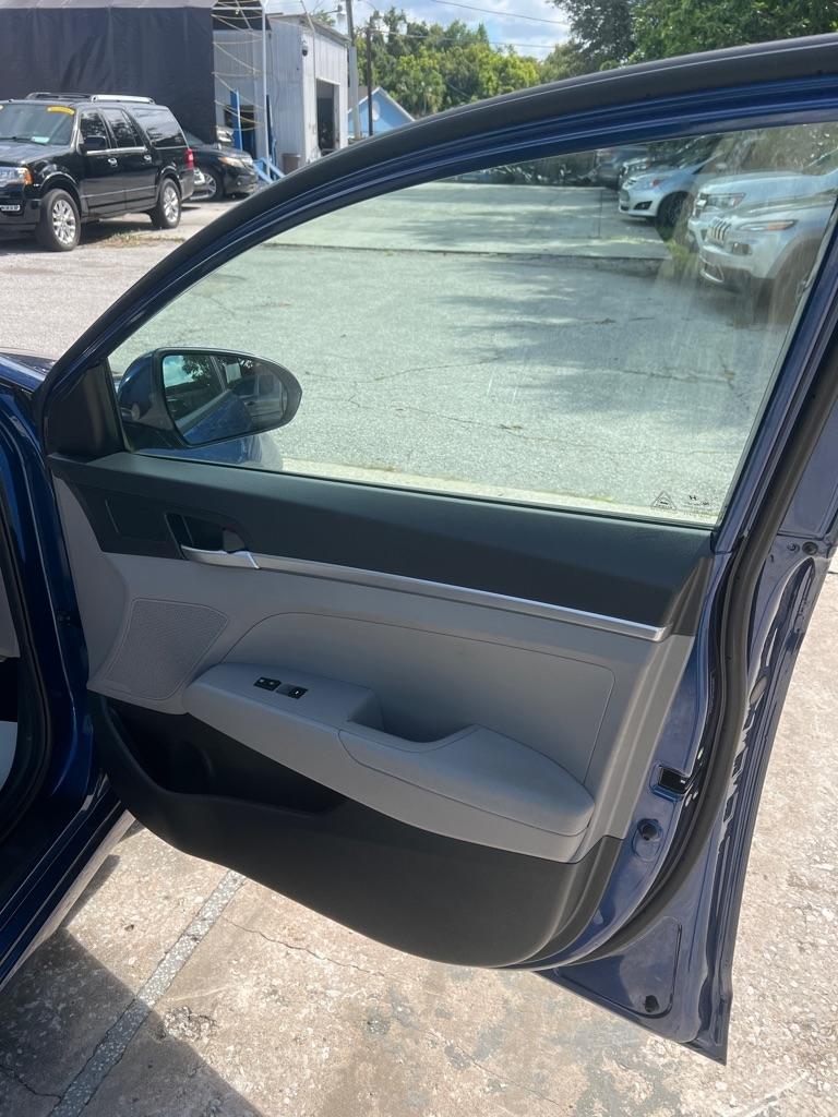 Hyundai Elantra SE Auto 2019