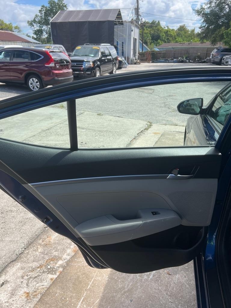 Hyundai Elantra SE Auto 2019