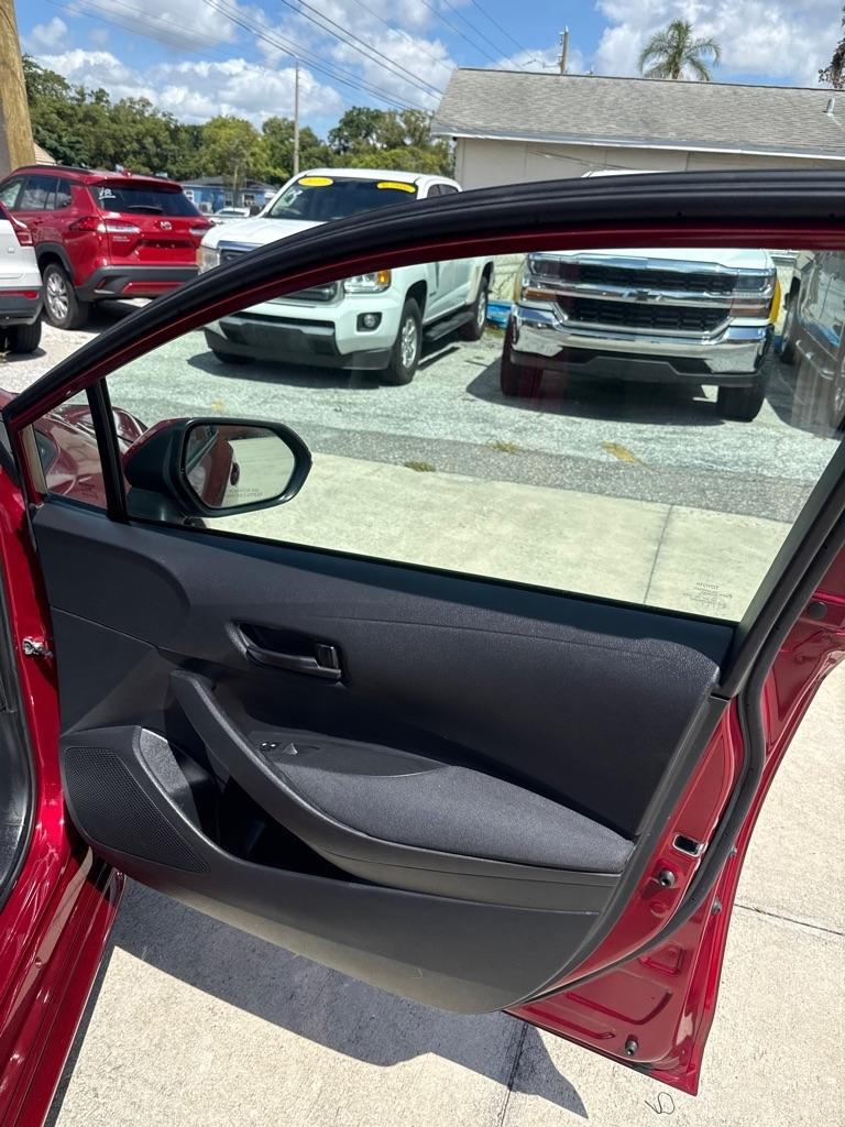 Toyota Corolla LE CVT (Natl) 2022