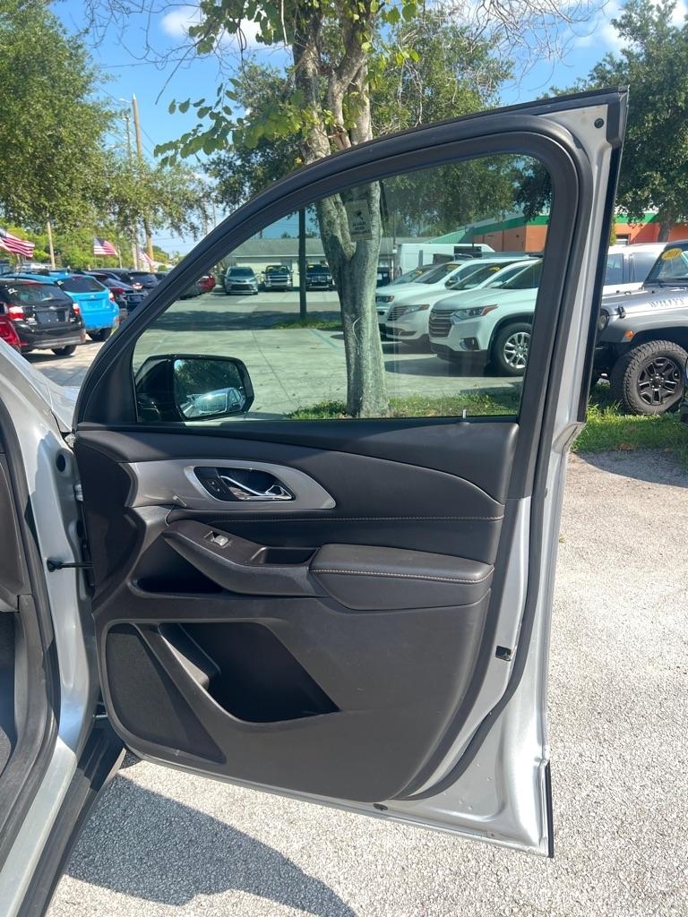 Chevrolet Traverse FWD 4dr LS w/1LS 2019
