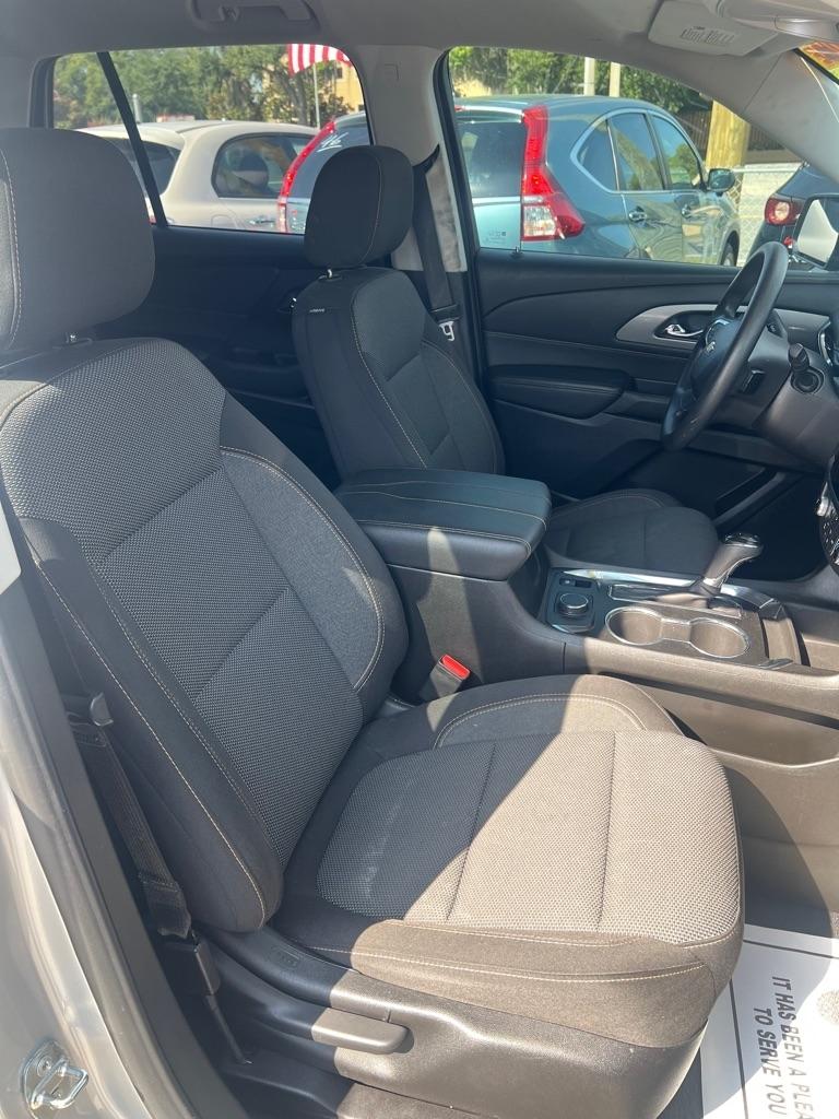 Chevrolet Traverse FWD 4dr LS w/1LS 2019