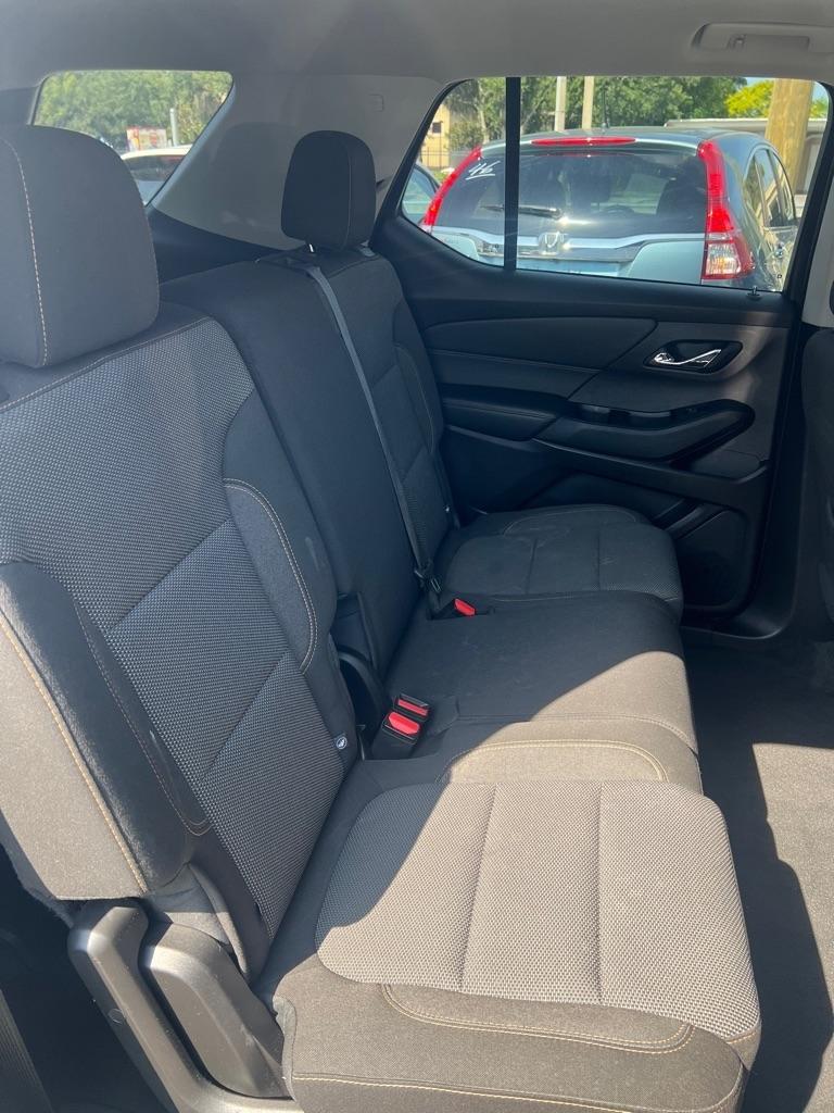 Chevrolet Traverse FWD 4dr LS w/1LS 2019