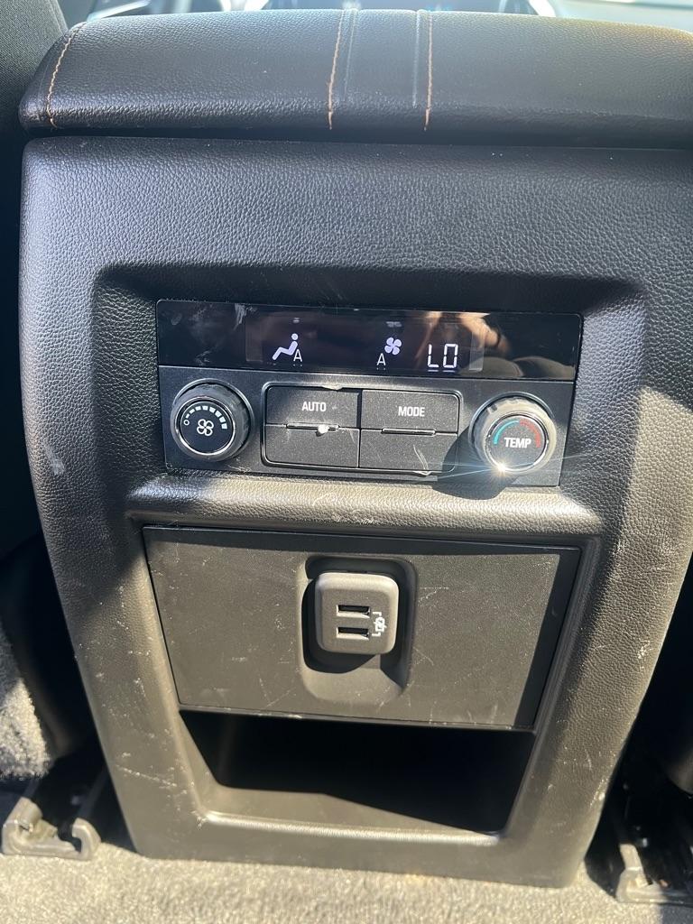 Chevrolet Traverse FWD 4dr LS w/1LS 2019