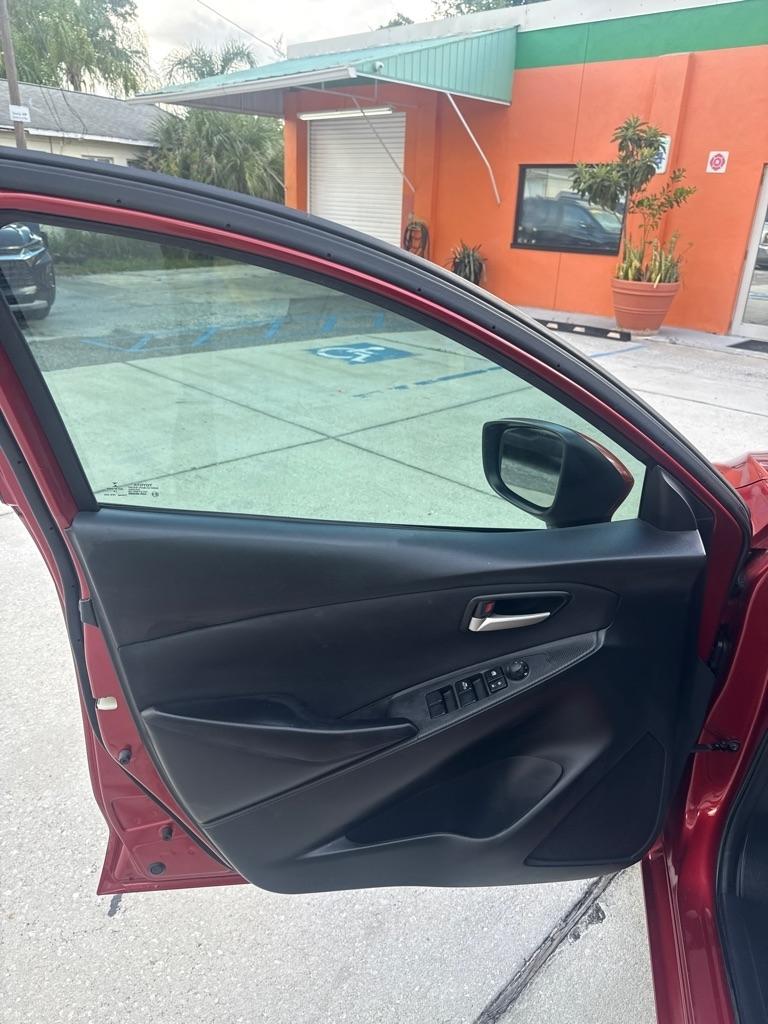 Toyota Yaris Sedan XLE Auto (Natl) 2019