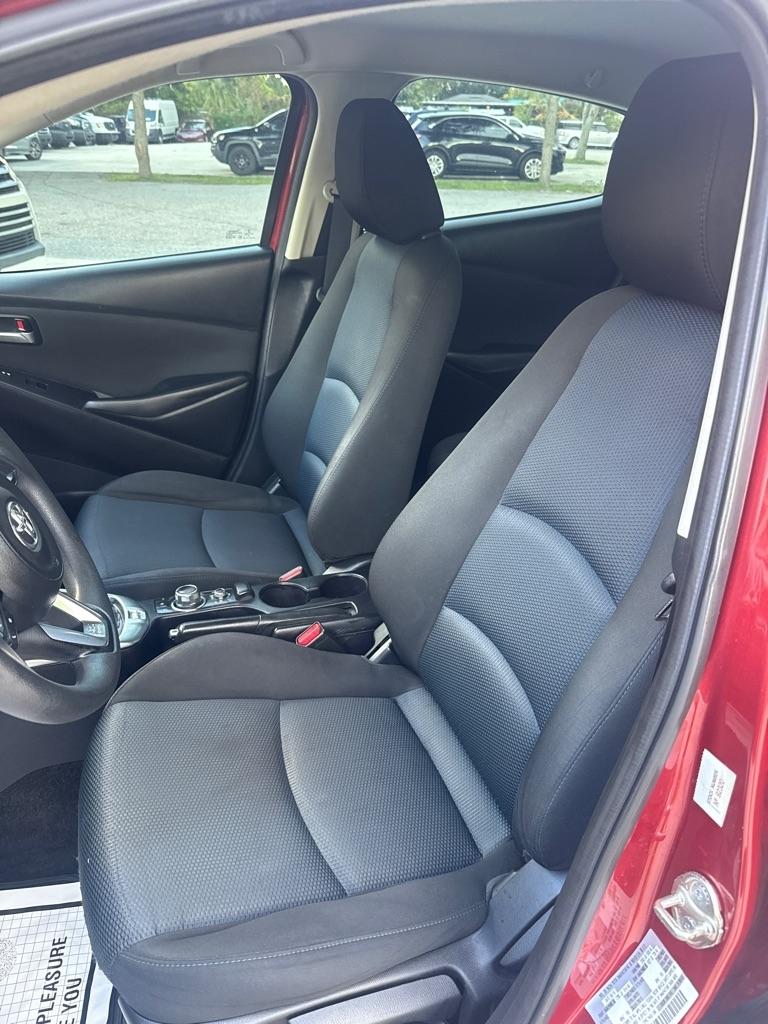 Toyota Yaris Sedan XLE Auto (Natl) 2019