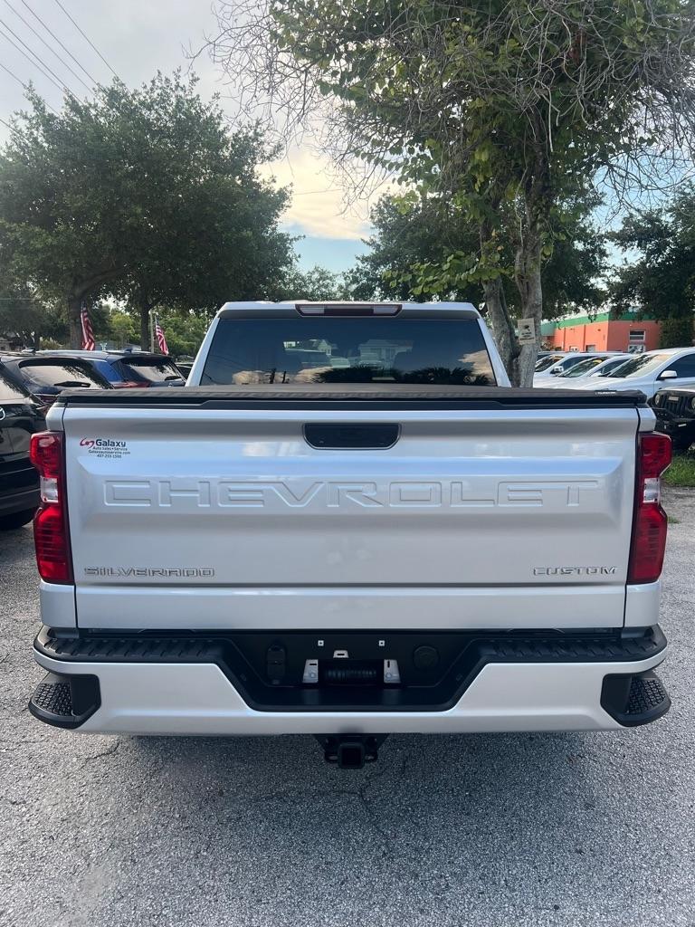 Chevrolet Silverado 1500 2WD Crew Cab 147" Custom 2022