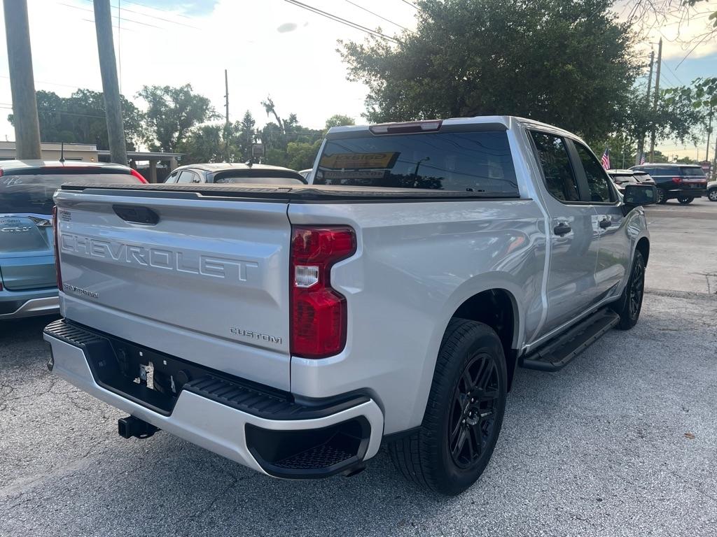 Chevrolet Silverado 1500 2WD Crew Cab 147" Custom 2022