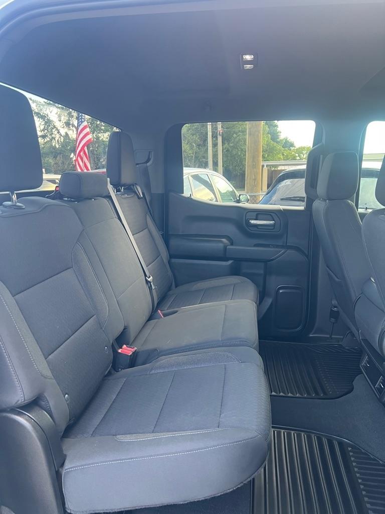 Chevrolet Silverado 1500 2WD Crew Cab 147" Custom 2022