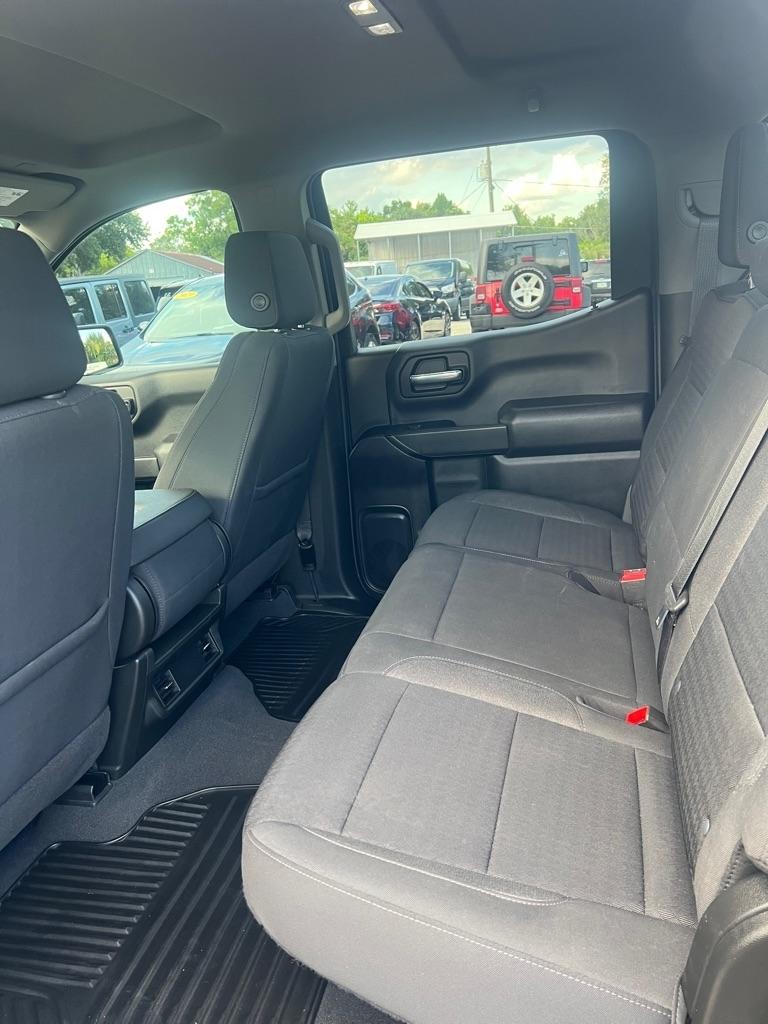 Chevrolet Silverado 1500 2WD Crew Cab 147" Custom 2022