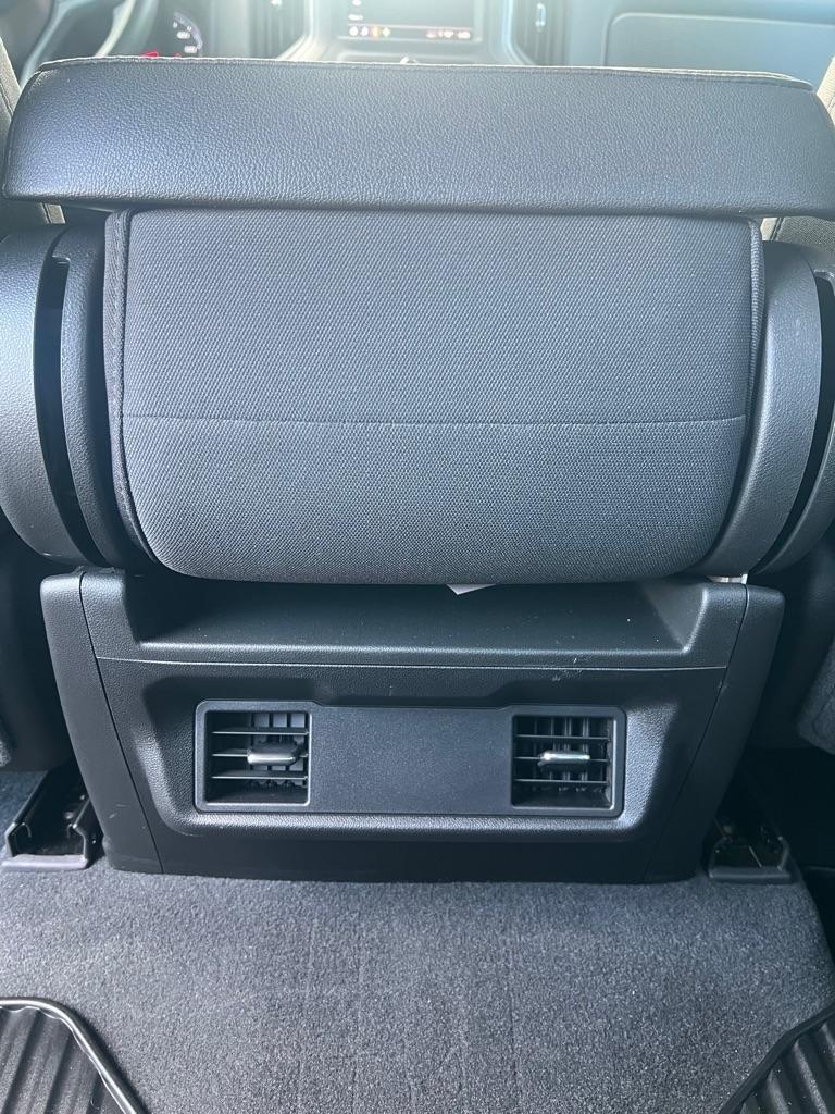 Chevrolet Silverado 1500 2WD Crew Cab 147" Custom 2022