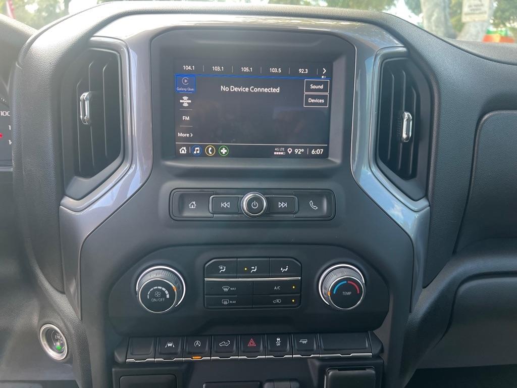 Chevrolet Silverado 1500 2WD Crew Cab 147" Custom 2022