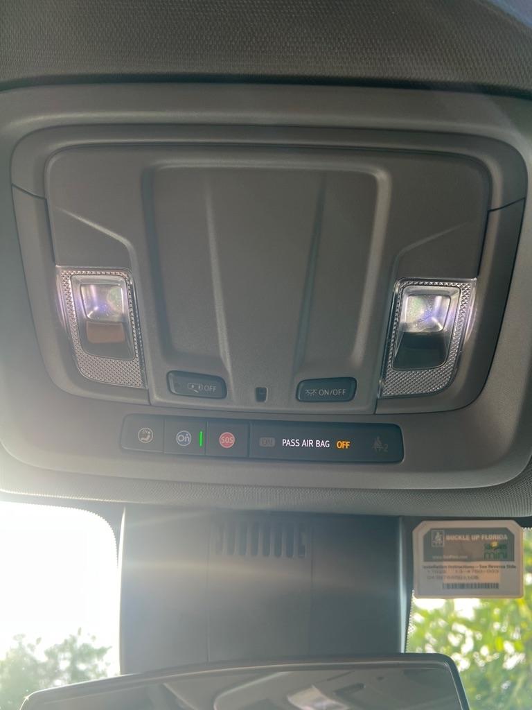 Chevrolet Silverado 1500 2WD Crew Cab 147" Custom 2022