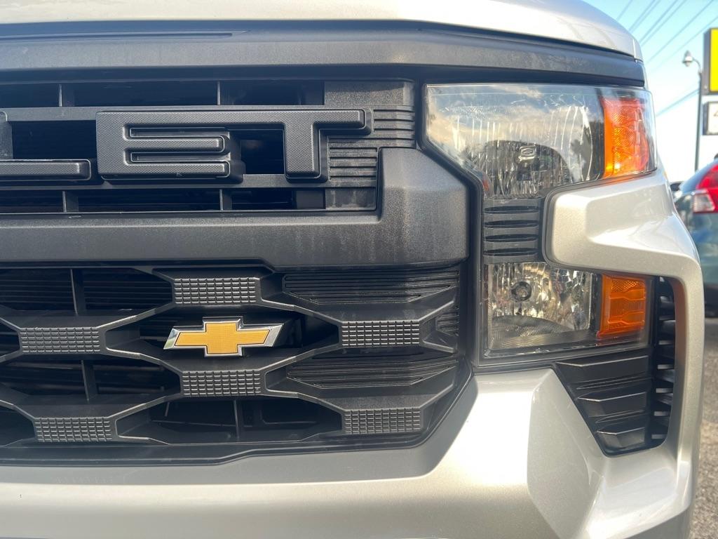 Chevrolet Silverado 1500 2WD Crew Cab 147" Custom 2022