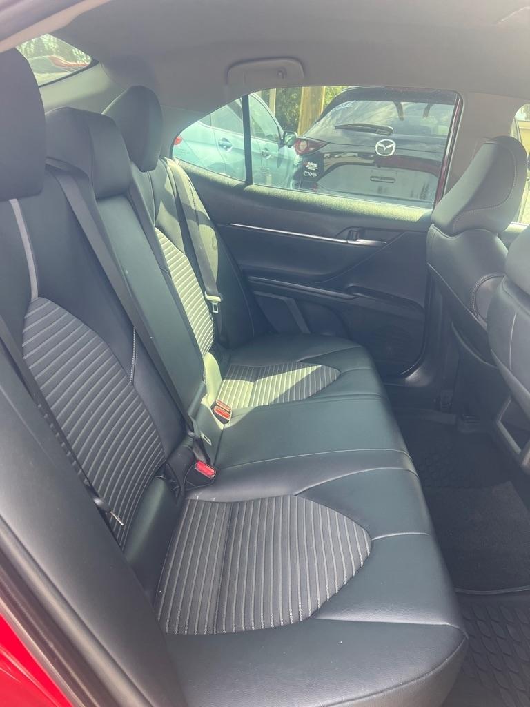 Toyota Camry Hybrid SE Nightshade CVT (Natl) 2023