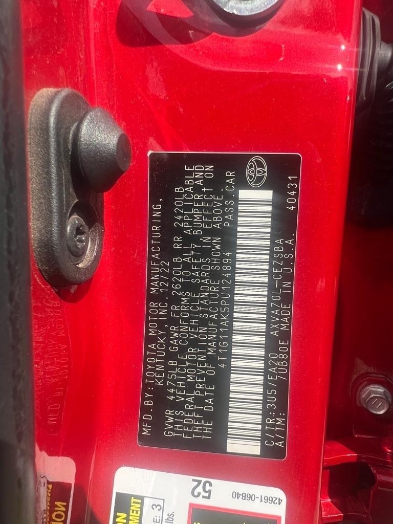 Toyota Camry Hybrid SE Nightshade CVT (Natl) 2023
