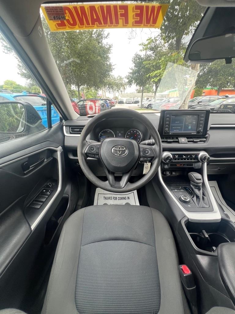 Toyota RAV4 Hybrid LE AWD (Natl) 2022