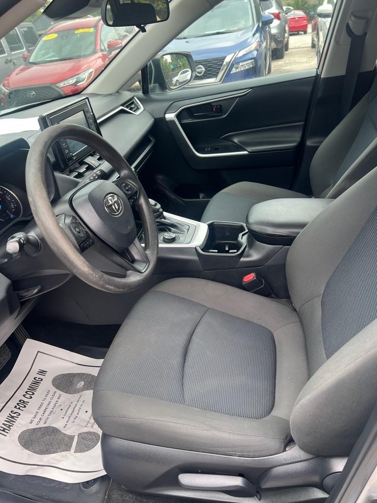 Toyota RAV4 Hybrid LE AWD (Natl) 2022
