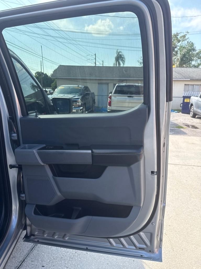 Ford F-150 XLT 2WD SuperCrew 5.5' Box 2023