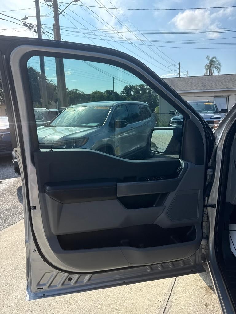 Ford F-150 XLT 2WD SuperCrew 5.5' Box 2023