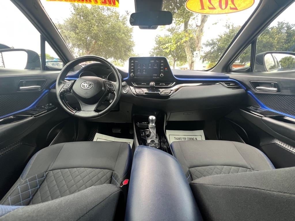Toyota C-HR Nightshade FWD (Natl) 2021