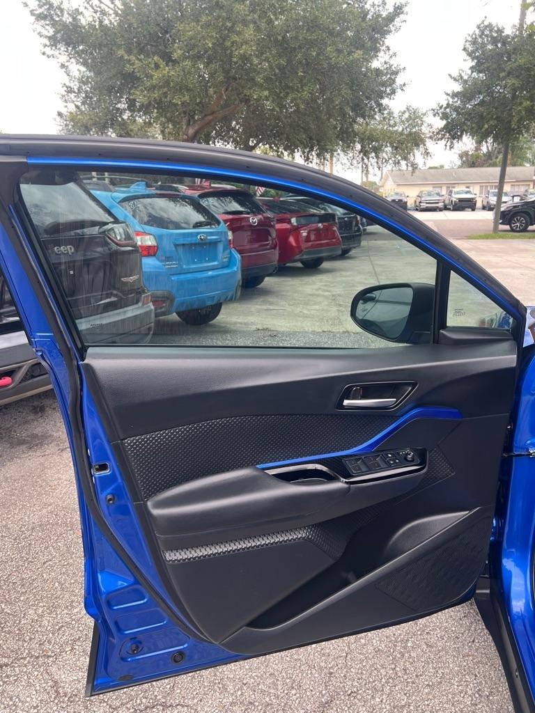 Toyota C-HR Nightshade FWD (Natl) 2021