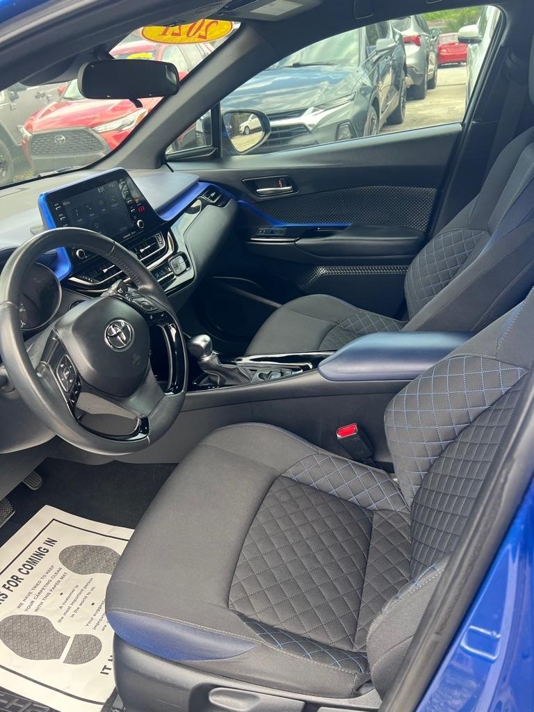 Toyota C-HR Nightshade FWD (Natl) 2021
