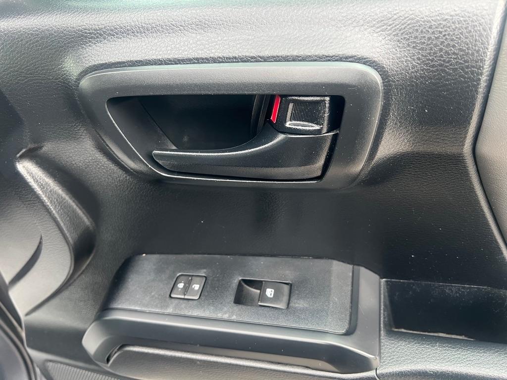 Toyota Tacoma 2WD SR5 Access Cab 6' Bed I4 AT (Natl) 2019