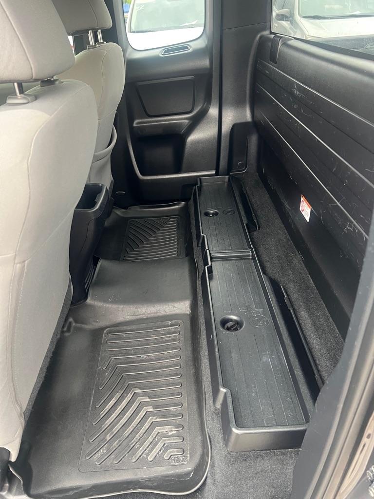 Toyota Tacoma 2WD SR5 Access Cab 6' Bed I4 AT (Natl) 2019